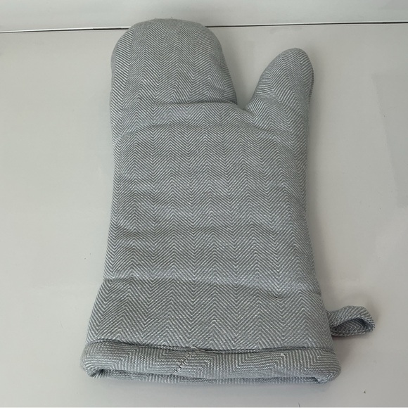 Elegant Gray Herringbone Kitchen Set glove/mini mitts - Picture 3 of 10